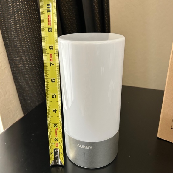 Aukey Color Changing Touch Control LED Lamp NWT - Picture 3 of 9